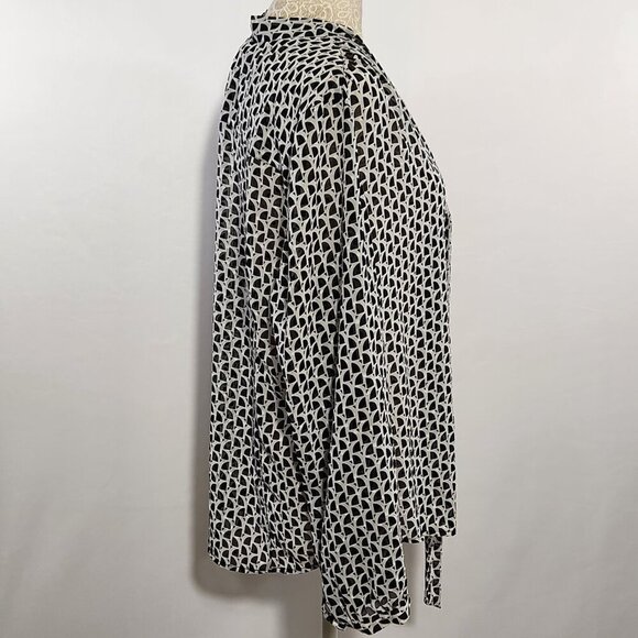 Chico's SZ 1/8-10 Black White Sheer Geo Long Sleeve Tie Collar Button Up Top - Picture 8 of 15